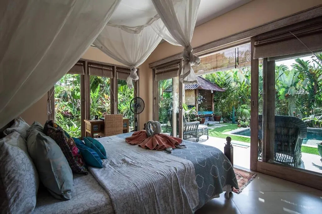 Villa Semua Suka/Ubud/2 Bd/2Bath/Ac/Pool