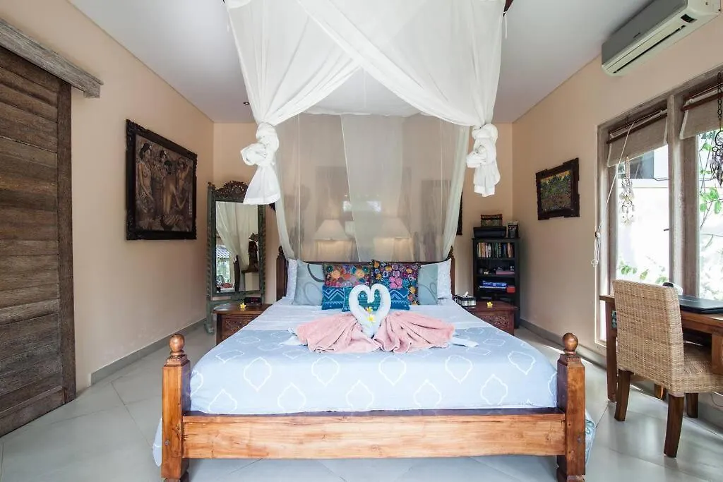 Villa Semua Suka/Ubud/2 Bd/2Bath/Ac/Pool